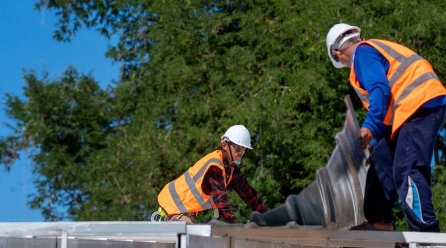 Expert Emergency Roof Repairs services in Coldwater, MI
